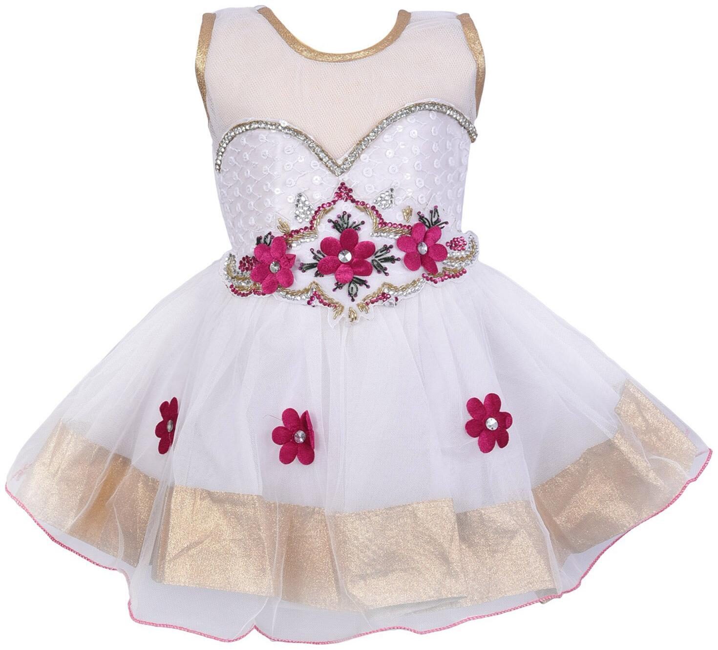

Silver Kraft White Net Sleeveless Knee Length Princess Frock ( Pack of 1 )