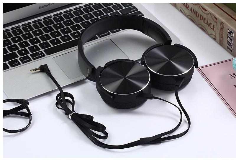 

AZANIA EXTRA BASS 0 1 On-Ear Wired Headphone ( Black )