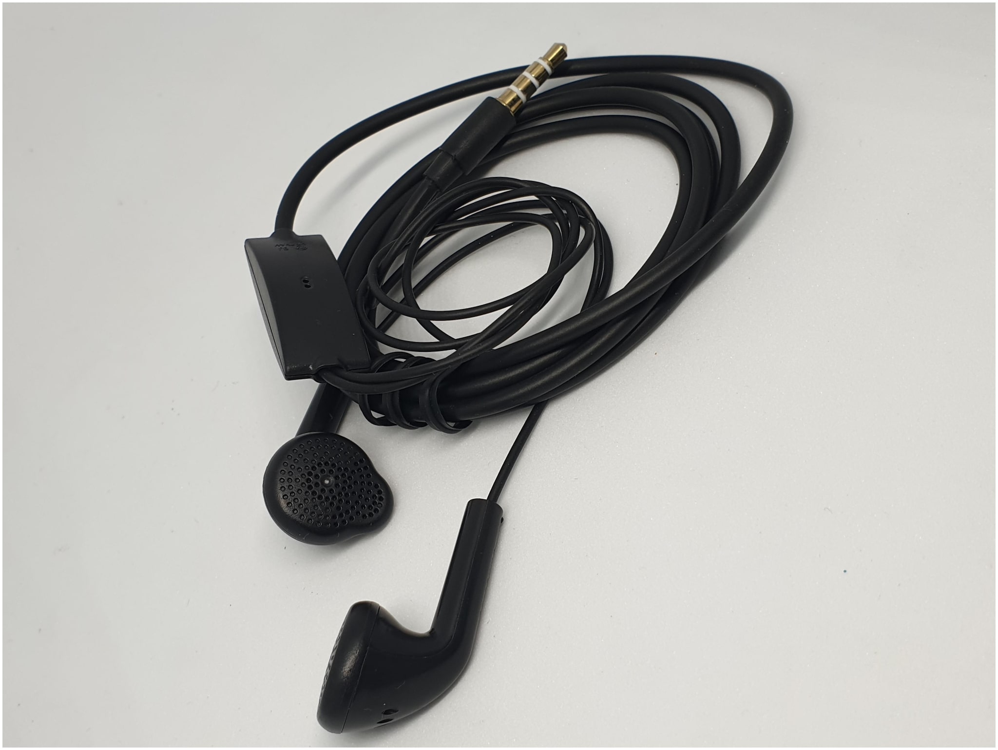 

COMBO OF HANDFREE AND DATA CABLE FORGalaxy A8 Star -28