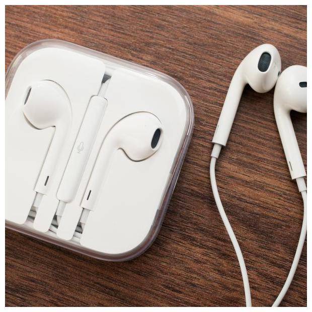 

FAAA In-Ear Wired Headphone ( White )