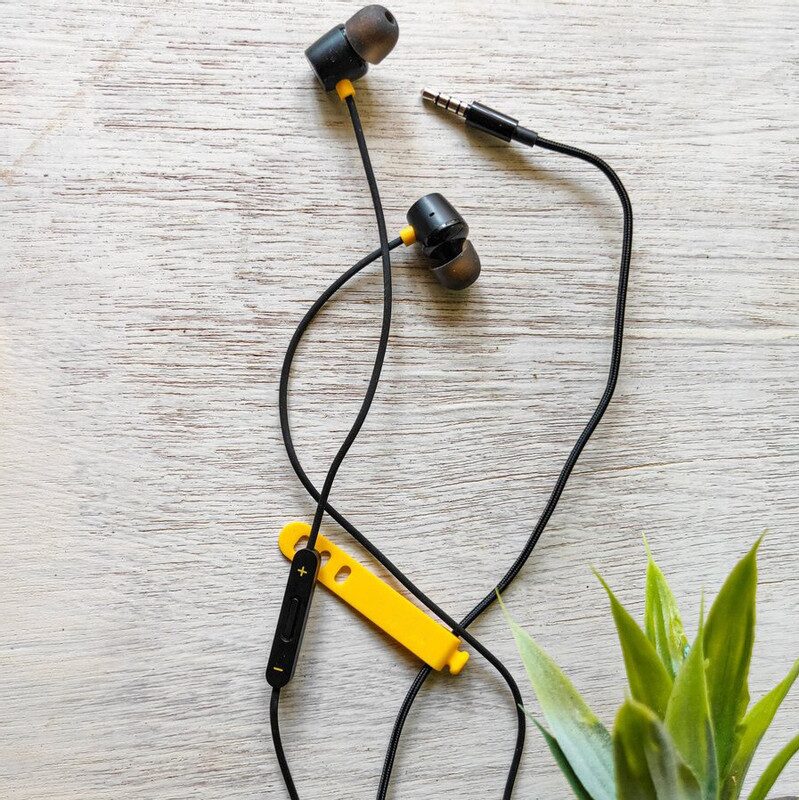 

ZULX In-Ear Wired Headphone ( Black )