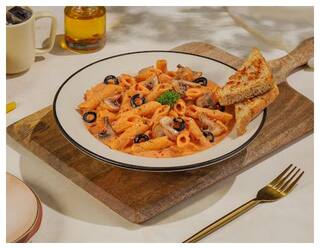 Olive & Mushroom Mixed Pink Pasta [Mixed Sauce]