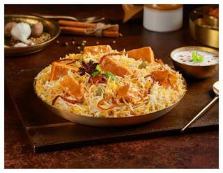 Paneer Makhni Mughal Biryani