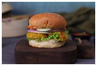 Paneer Moburg