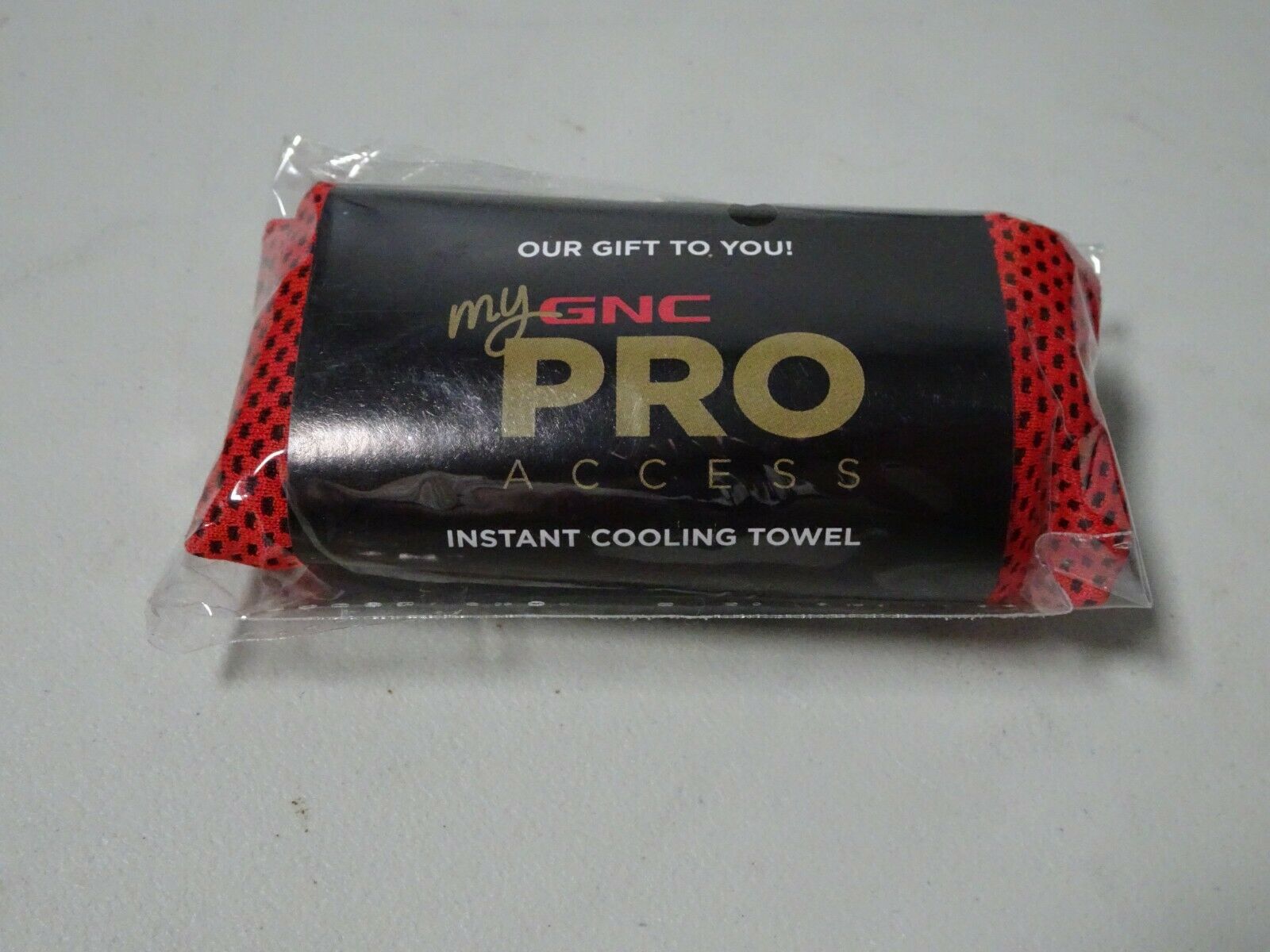 

GNC Pro Access On-The-Go Athletic Instant Cooling Towel