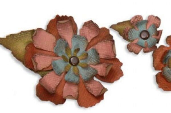 

1 Sizzix Sizzlits Decorative Strip Die By Tim Holtz Tattered Flower Garland