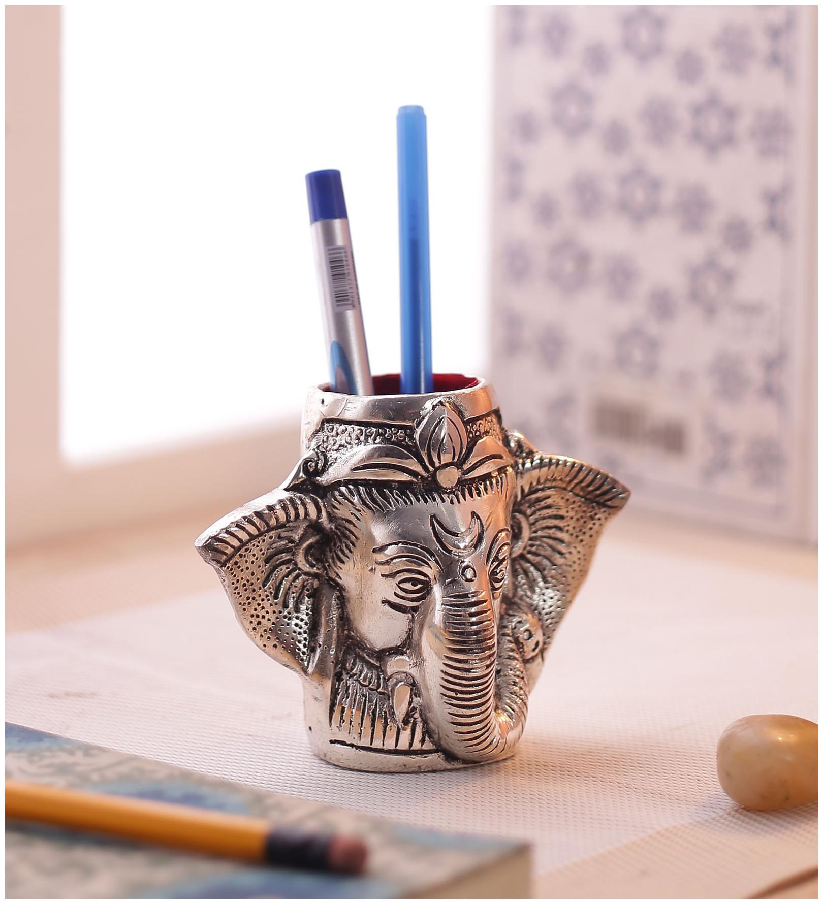 

Ganesha Pen Holder by GAC Trend