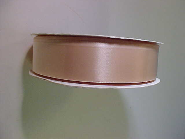 

Ribbon Petal Peach Color 714 7 8 20 Yards Offray Single Face Satin Poly NEW