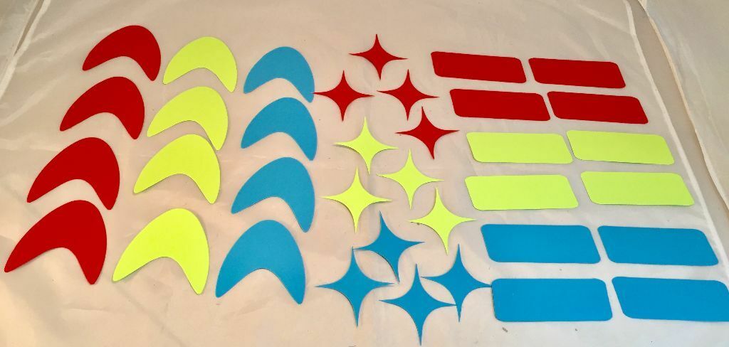 

Tim Holtz Die Cuts ATOMIC Cool Retro Design 36 Pieces in Retro Colors
