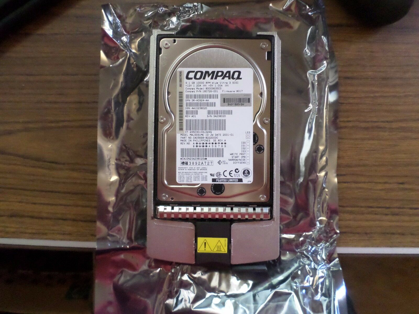 

Compaq BD009635C3 9 1GB 10000RPM Wide Ultra SCSI NEW with Caddy