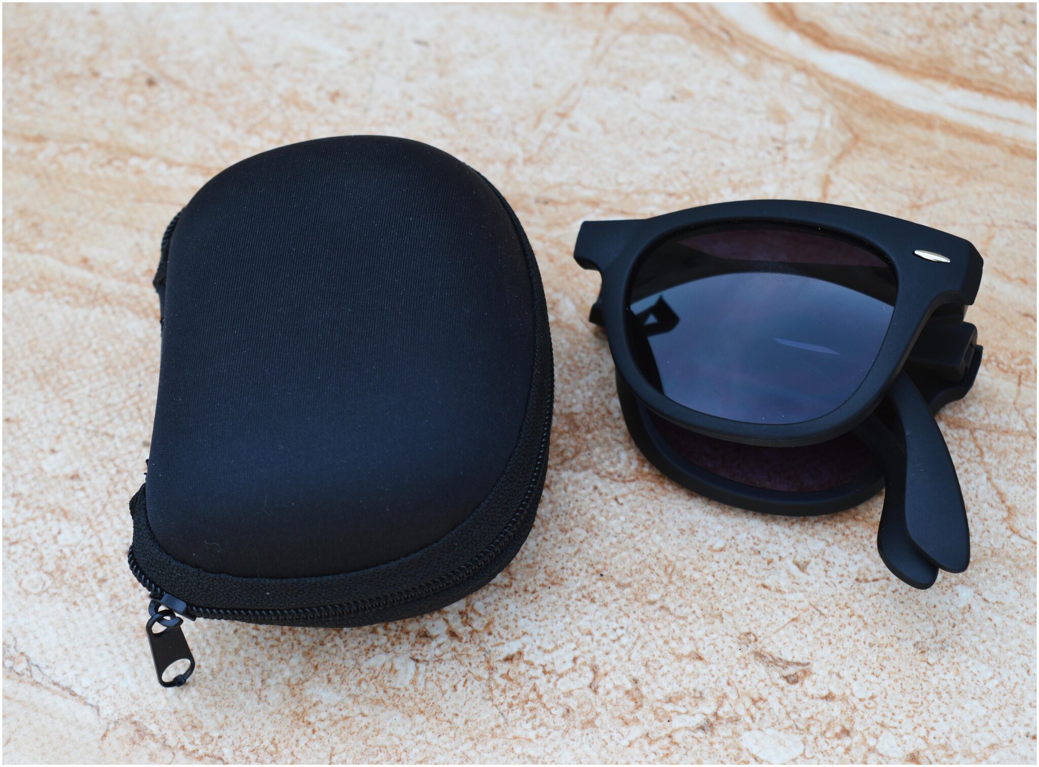 

ACCESSINIQUE Men Wayfarers Sunglasses