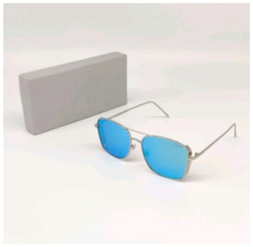 

MR GOGGLES Unisex Square Sunglasses