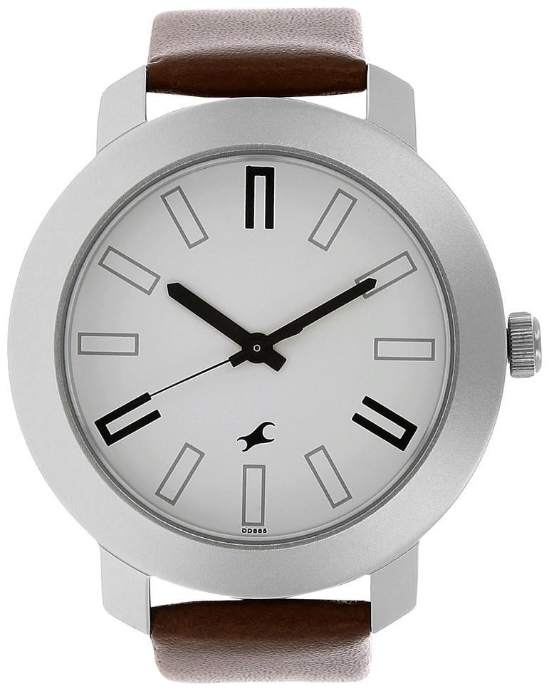 

Fastrack NK3120SL01 Men Analog watch