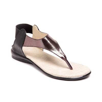 

Do Bhai Women Red Sandals